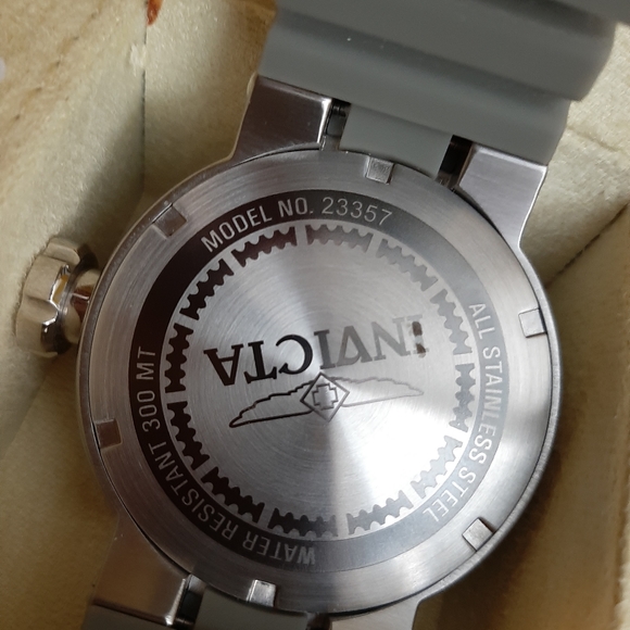 💯%GENUINE INVICTA WATCH MODEL #23357 Watches